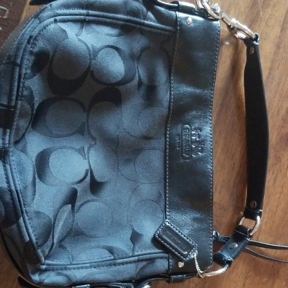 Coach handbag - Picture 3 of 3